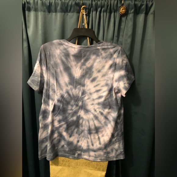 Tie dye, pink & Blue, beautiful color.         (Inventory tub #1) - Picture 5 of 5